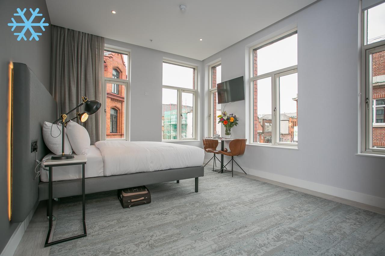 Grafton Street By Break 3*