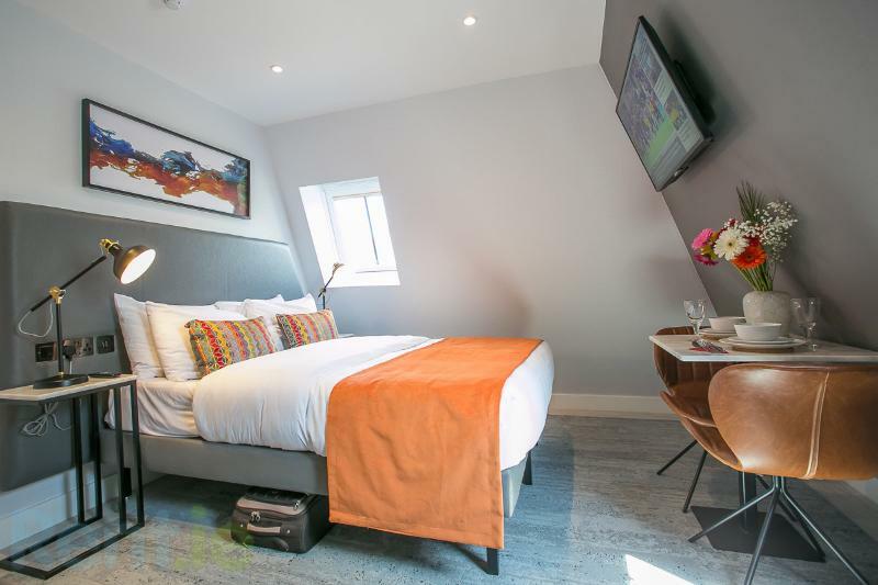 Grafton Street By Break 3*